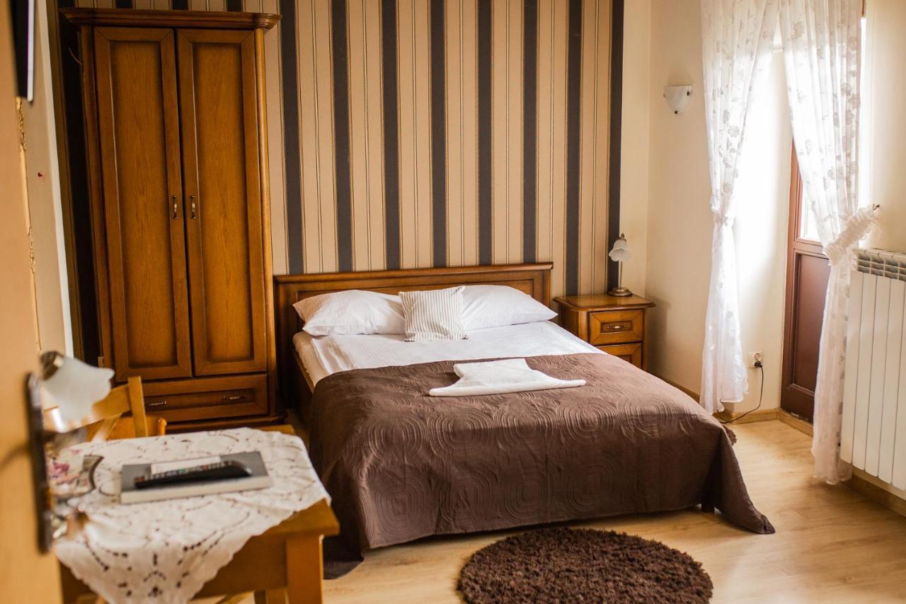 Hotel Przedzamcze Dzialdowo Extérieur photo